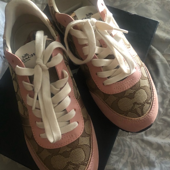 Coach shoes - Picture 1 of 2